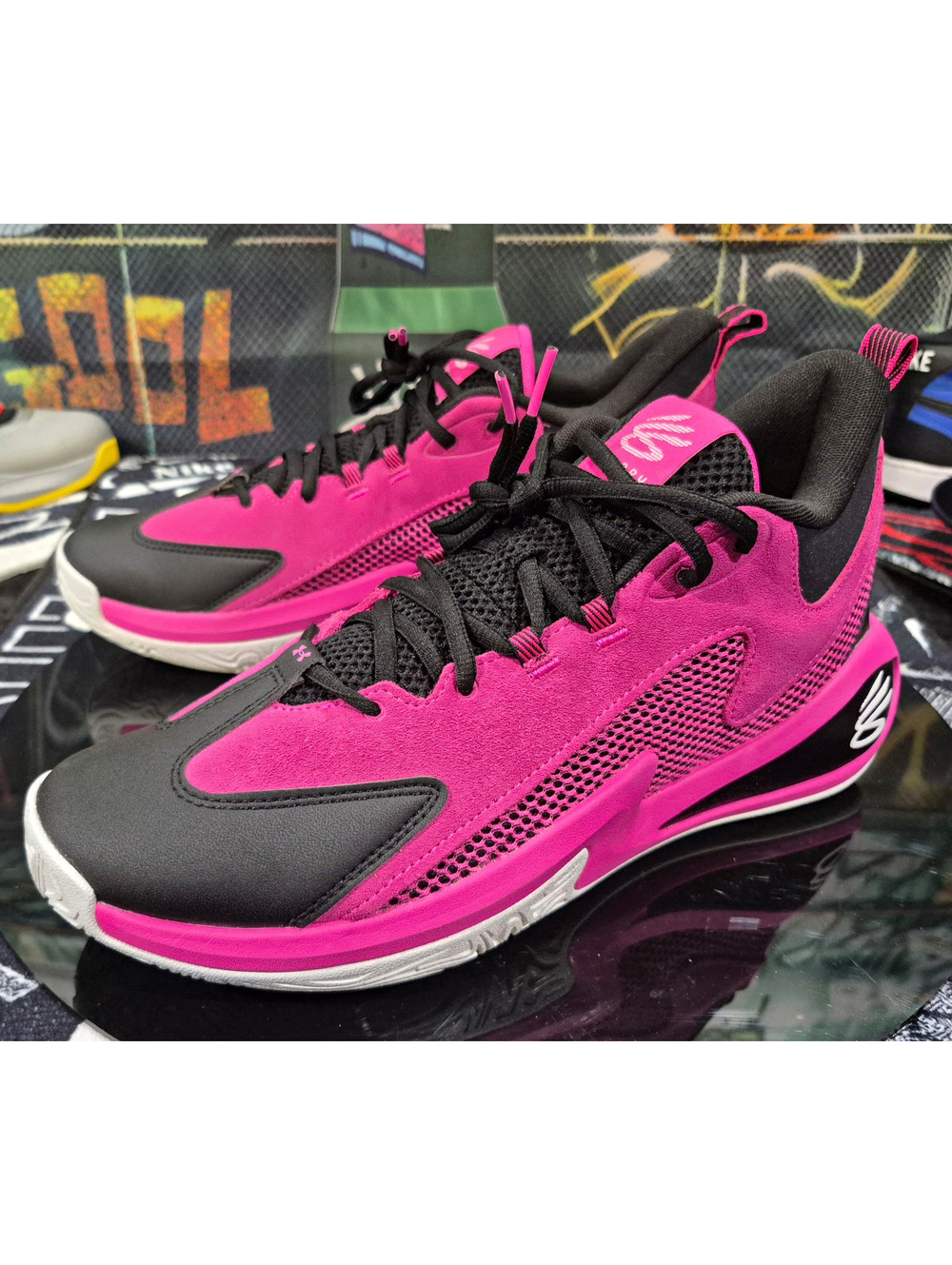 Under Armour Curry 3Z 25 SDE Low Top Basketball Shoes Pink/Black 6000750-652